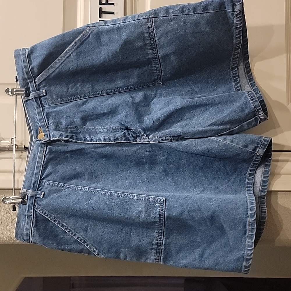 Women's Jean Shorts 18W/32